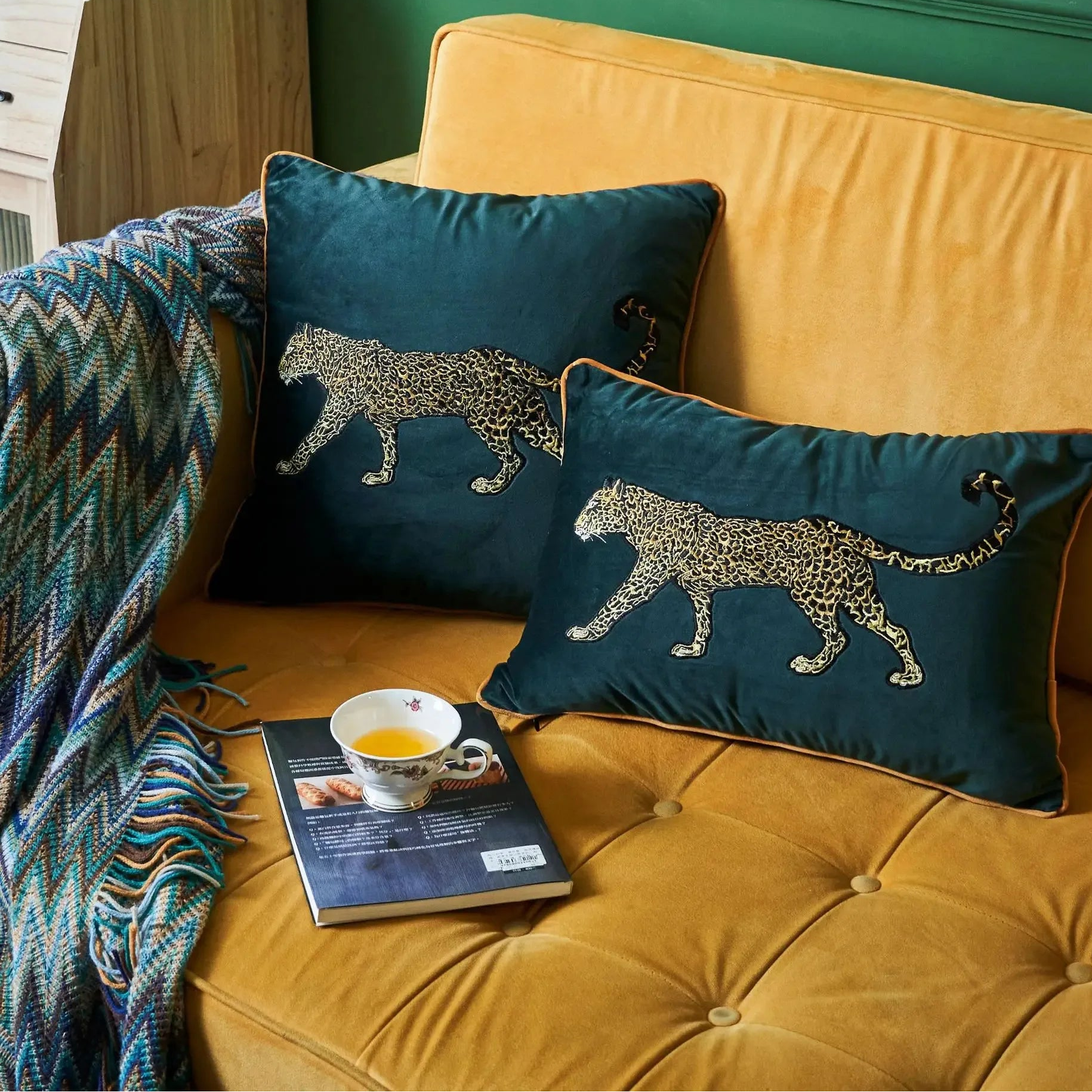 Retro Tassel Animal Velvet Cushion Cover